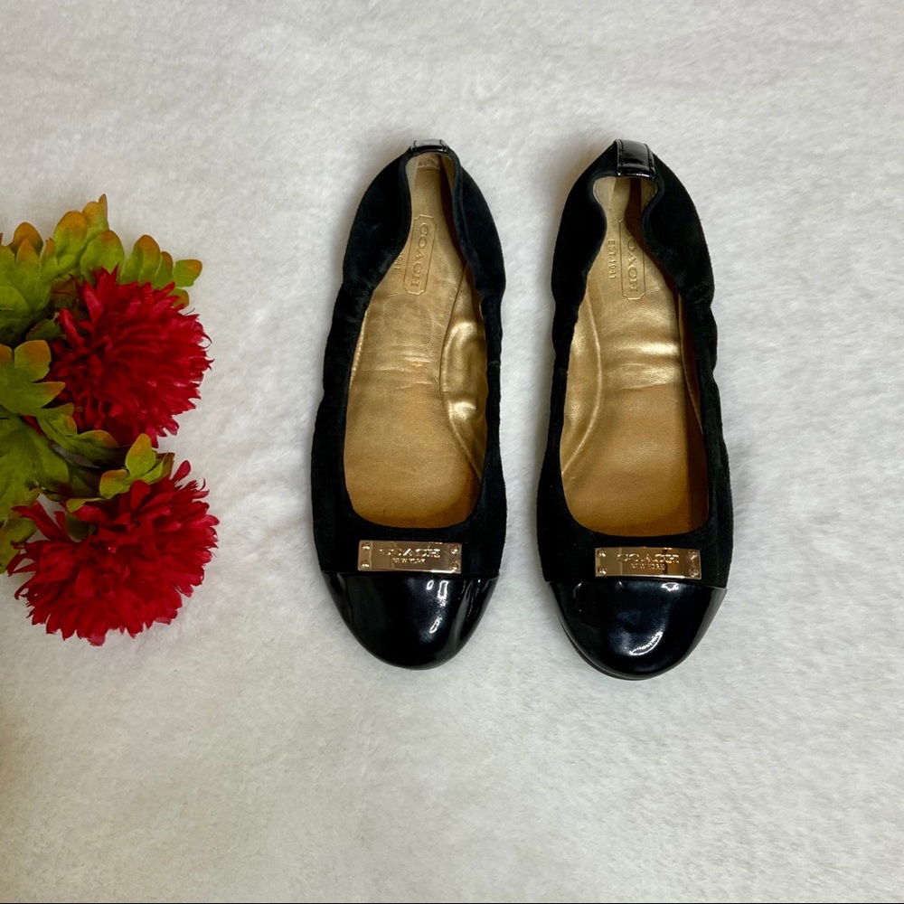 Coach Flats - Picture 2 of 9